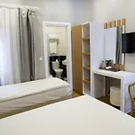 La Pazza Hotel 3*