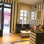 Hotel La Pazza 3*