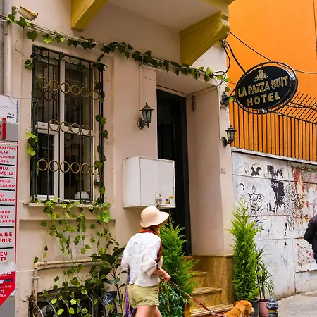 La Pazza Hotell Istanbul