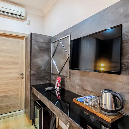 Hotel La Pazza Istanbul